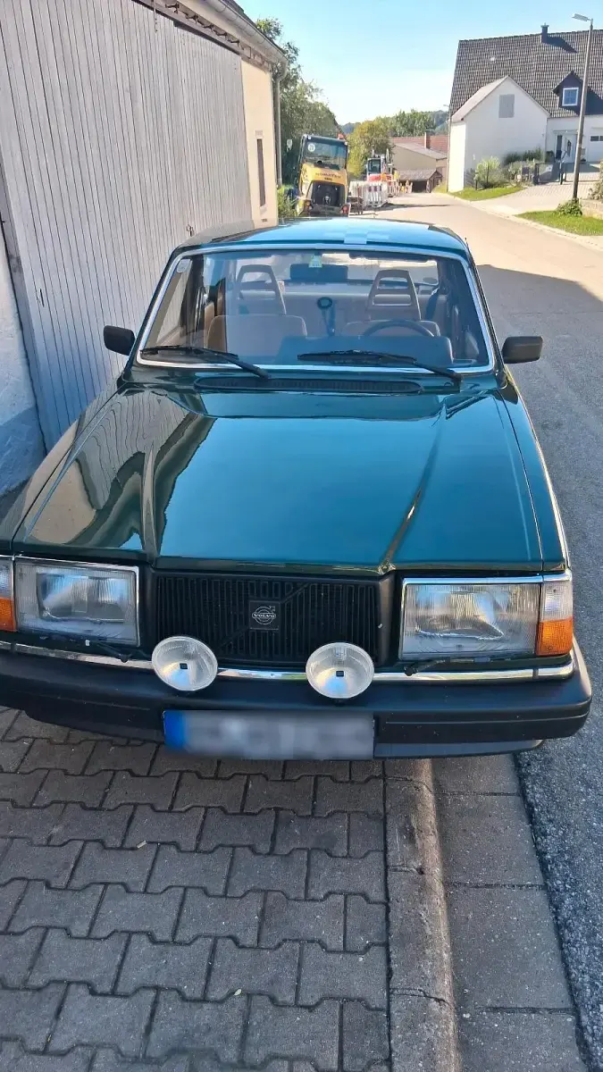 Gebraucht Volvo 240 122 PS (89 kW) 1984 Grün Limousine