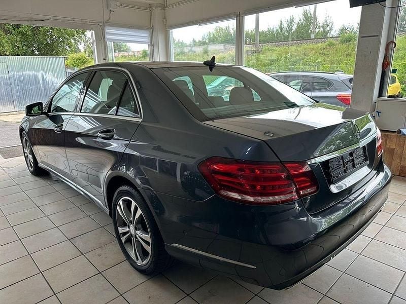 Gebraucht Mercedes E200 Avantgarde 184 PS (135 kW) 2013 Grau Limousine