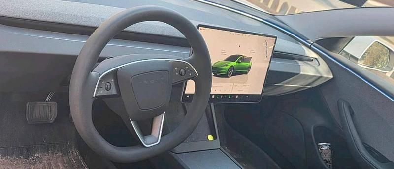 Gebraucht Tesla Model 3 RWD 235 kW (320 PS) 2023 Weiß Limousine