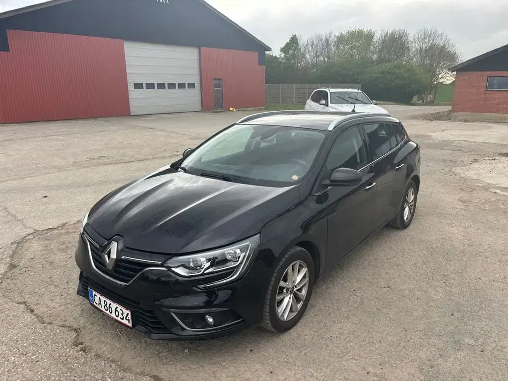Usata Renault Mégane Experience 132 CV (97 kW) 2018 Nero Berlina