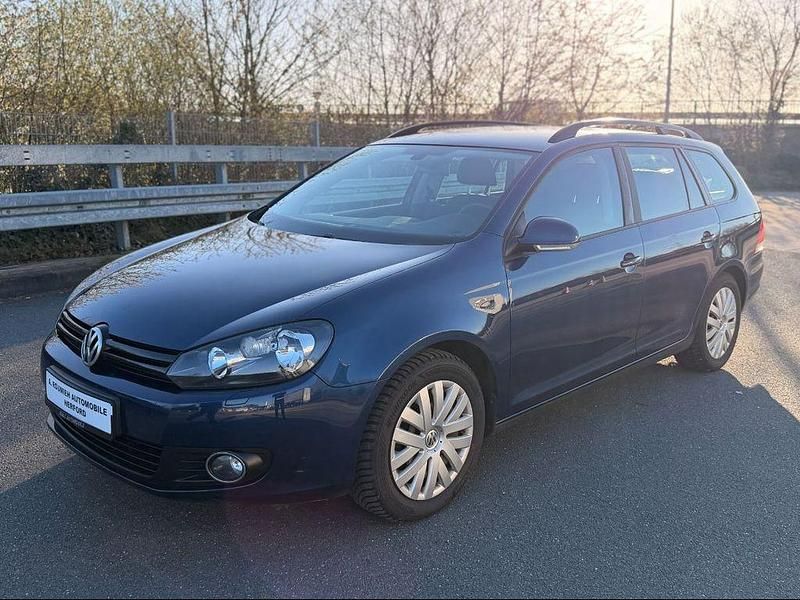 Gebraucht VW Golf VI 105 PS (77 kW) 2013 Blau Kleinwagen
