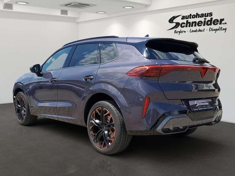 Neu Cupra Terramar VZ 265 PS (194 kW) 2025 Dark void SUV