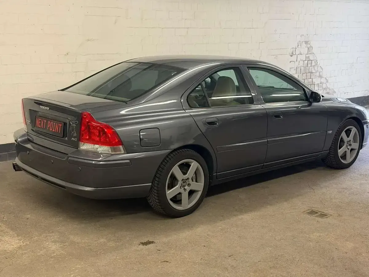 Gebraucht Volvo S60 299 PS (219 kW) 2005 Grau Limousine