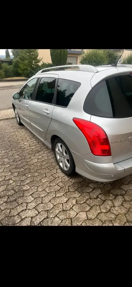 Gebraucht Peugeot 308 110 PS (80 kW) 2013 Silber Kombi