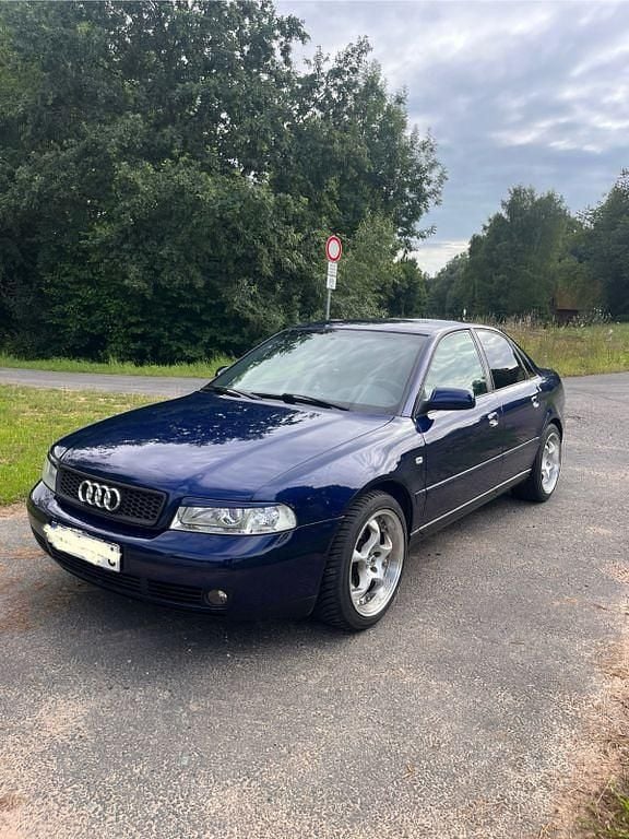 Gebraucht Audi A4 150 PS (110 kW) 2000 Blau Limousine