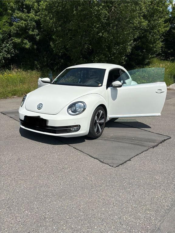 Weiß Gebraucht 2011 VW Beetle Limousine | 7.399 € (Fairer Preis) - Bild 1/4