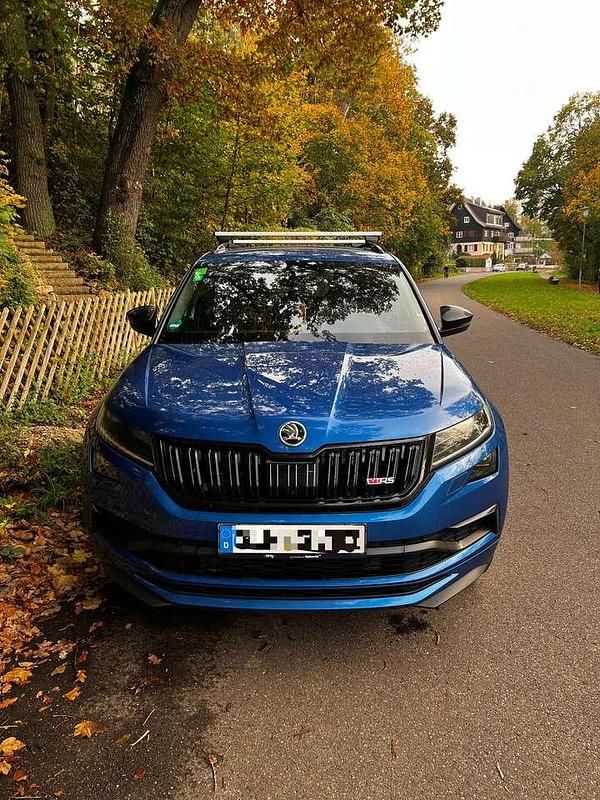 Blau Gebraucht 2019 Skoda Kodiaq vRS SUV | 33.299 € (Fairer Preis) - Bild 1/4
