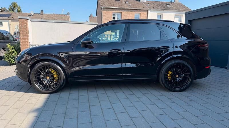Gebraucht Porsche Cayenne S 441 PS (324 kW) 2018 Schwarz SUV