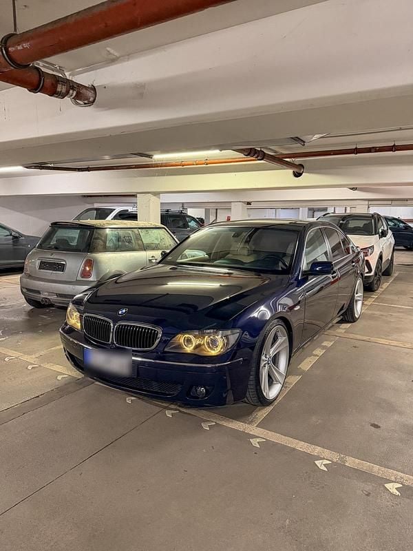 Gebraucht BMW 730 231 PS (169 kW) 2007 Blau Limousine