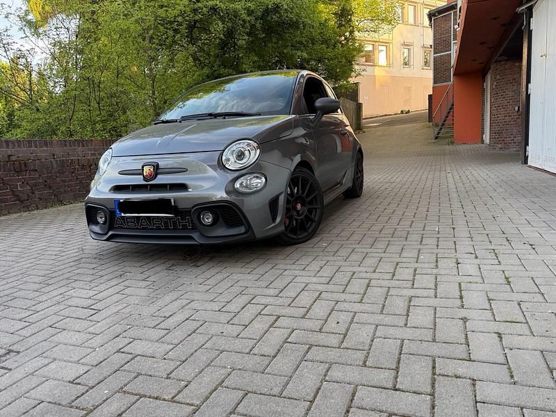 Grau Gebraucht 2019 Abarth 595 Competizione Kleinwagen | 21.000 € - Bild 1/4