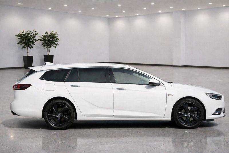 Gebraucht Opel Insignia 170 PS (125 kW) 2017 Weiß Kombi