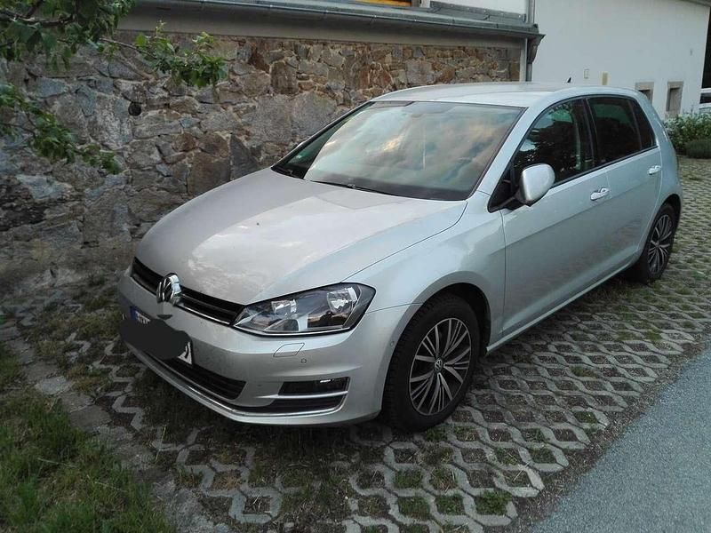 Gebraucht 2016 VW Golf VII Allstar Limousine | 7.500 € - Bild 1/4
