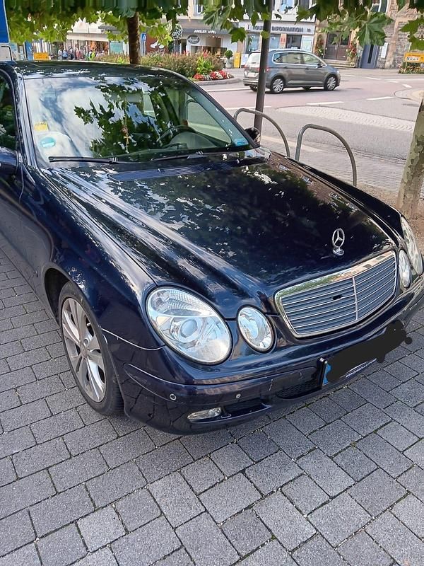 Gebraucht 2002 Mercedes E220 Limousine | 2.200 € (Superpreis) - Bild 1/3