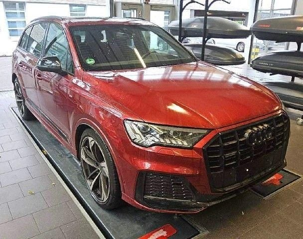 Gebraucht Audi Q7 Sport 286 PS (210 kW) 2023 Rot SUV