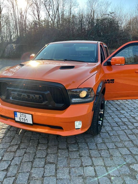 Orange Gebraucht 2015 Dodge Ram Abholung | 32.900 € (Guter Preis) - Bild 1/4