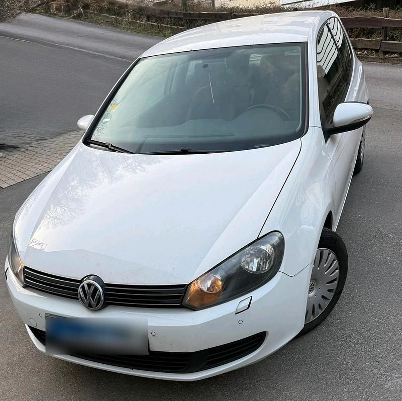 Gebraucht VW Golf VI 105 PS (77 kW) 2009 Weiß Kleinwagen