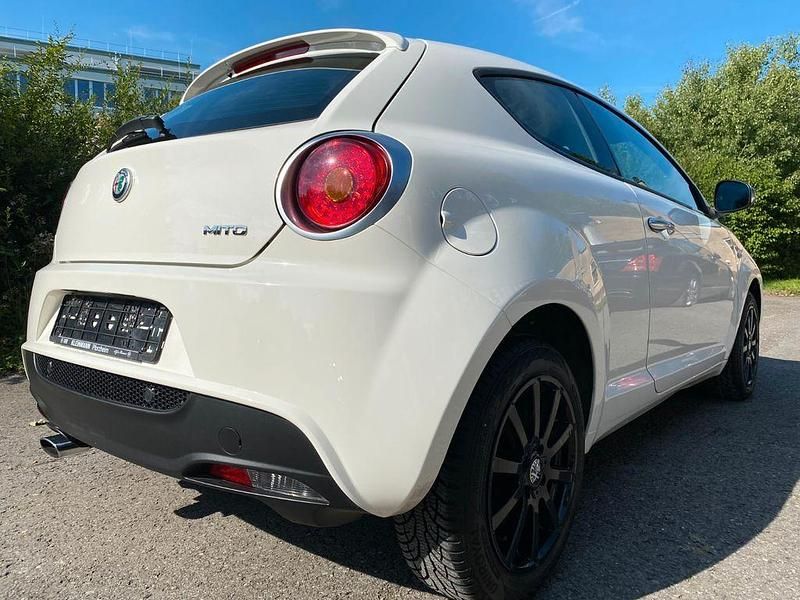Weiß Gebraucht 2016 Alfa Romeo MiTo Super Kleinwagen | 5.999 € (Fairer Preis) - Bild 1/4