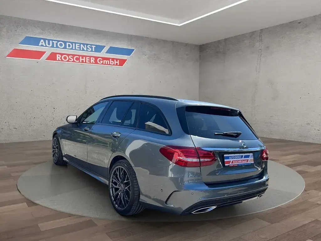 Gebraucht Mercedes C400 333 PS (244 kW) 2017 Grau Kombi