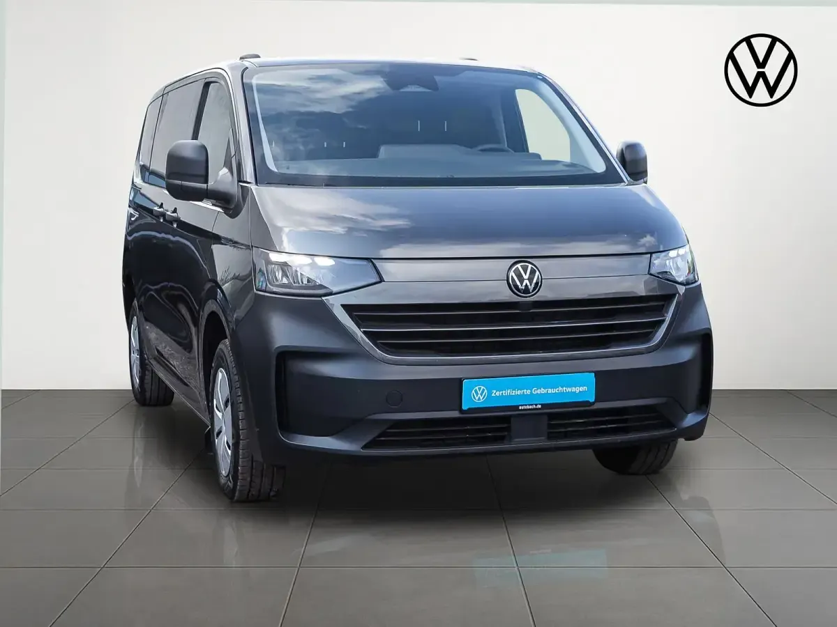 Gebraucht VW Caravelle Basis 150 PS (110 kW) 2025 Graphite dust metallic Van