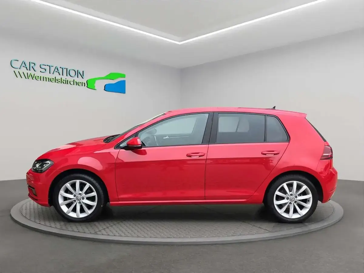 Second-hand VW Golf VII Highline 150 CP (110 kW) 2017 Roșu Hatchback