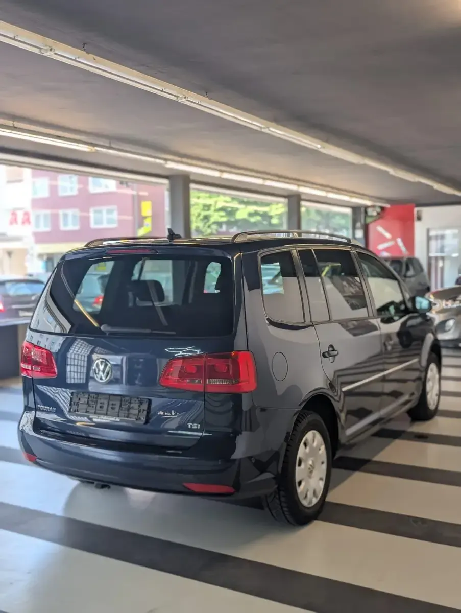 Gebraucht VW Touran 140 PS (102 kW) 2010 Blau Van / Kleinbus