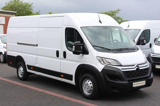 Weiß Gebraucht 2024 Citroën Jumper Van / Kleinbus | 21.418 € (Superpreis) - Bild 1/4