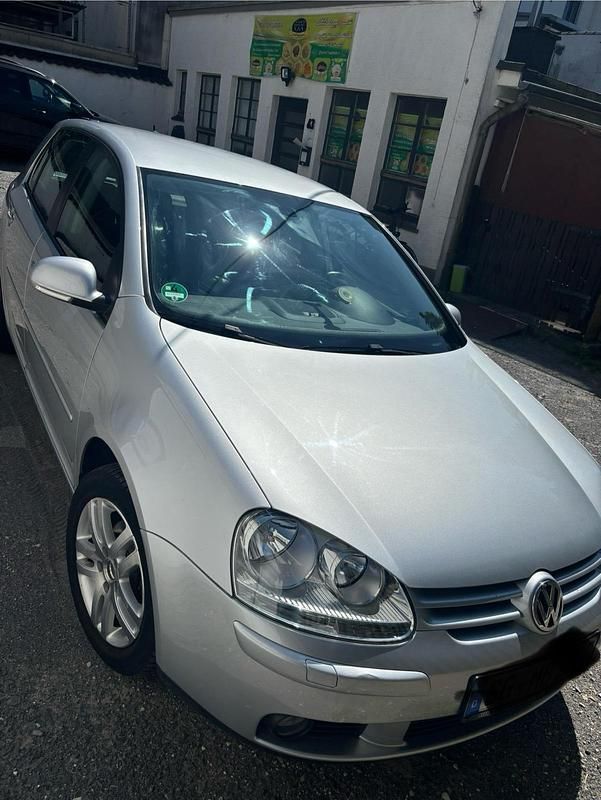 Silber Gebraucht 2006 VW Golf V Kleinwagen | 4.300 € (Fairer Preis) - Bild 1/4
