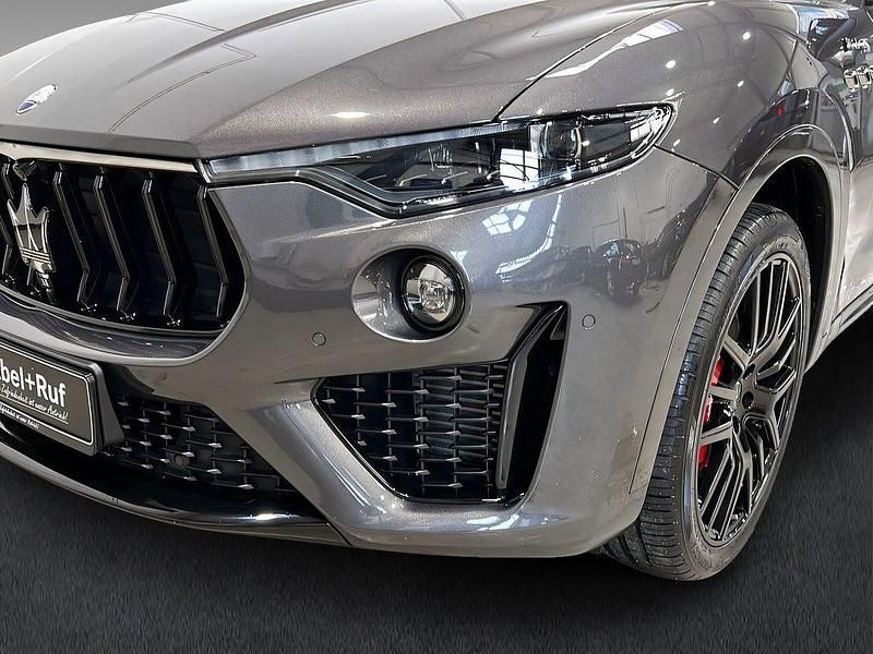 Gebraucht Maserati Levante 430 PS (316 kW) 2024 Grigio maratea SUV