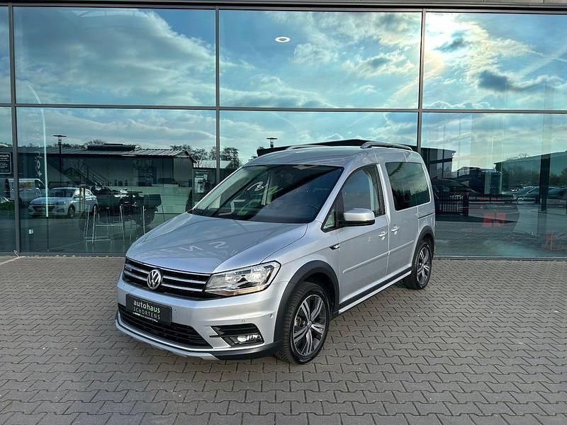 Silber Gebraucht 2016 VW Caddy Van / Kleinbus | 25.990 € - Bild 1/4