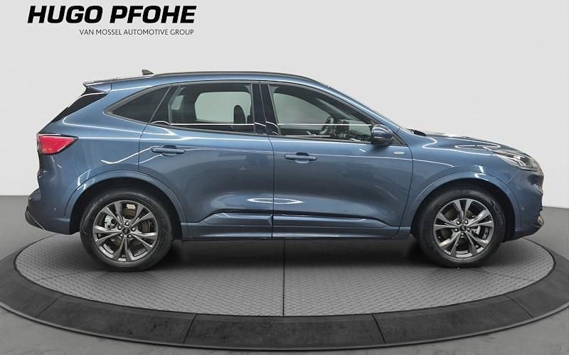 Gebraucht Ford Kuga ST-Line 120 PS (88 kW) 2023 Chrome blue SUV