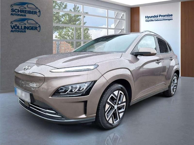 Braun Gebraucht 2023 Hyundai Kona Trend SUV | 22.290 € (Fairer Preis) - Bild 1/4
