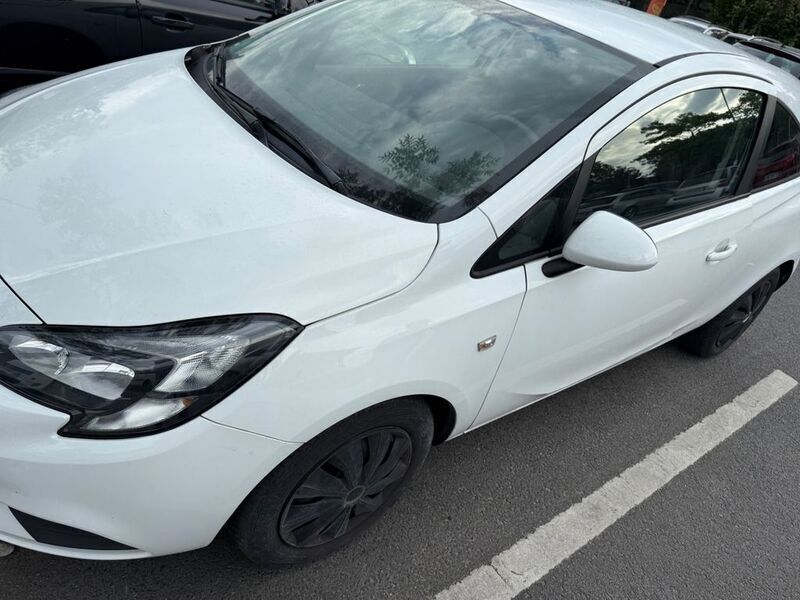 Weiß Gebraucht 2015 Opel Corsa Edition Kleinwagen | 4.750 € (Guter Preis) - Bild 1/4