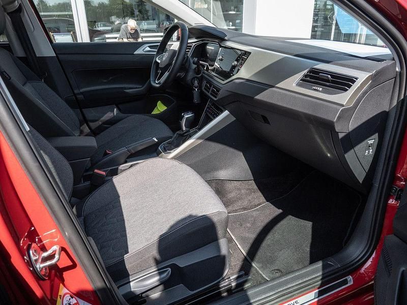 Gebraucht VW Polo Move 95 PS (69 kW) 2024 Kings red Kleinwagen