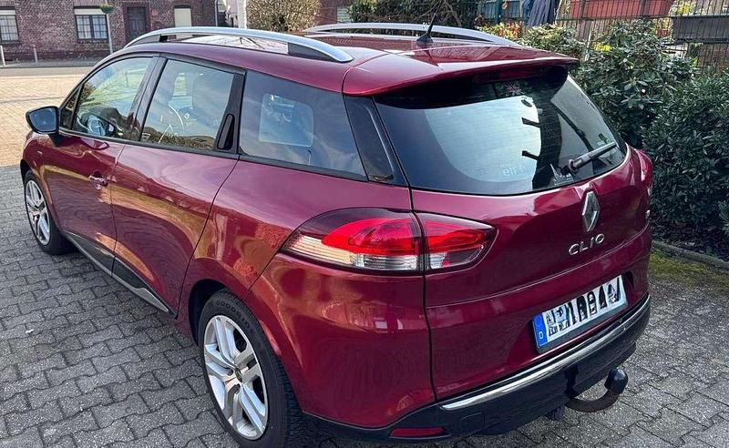 Gebraucht Renault Clio GrandTour LIMITED 90 PS (66 kW) 2016 Rot Kombi