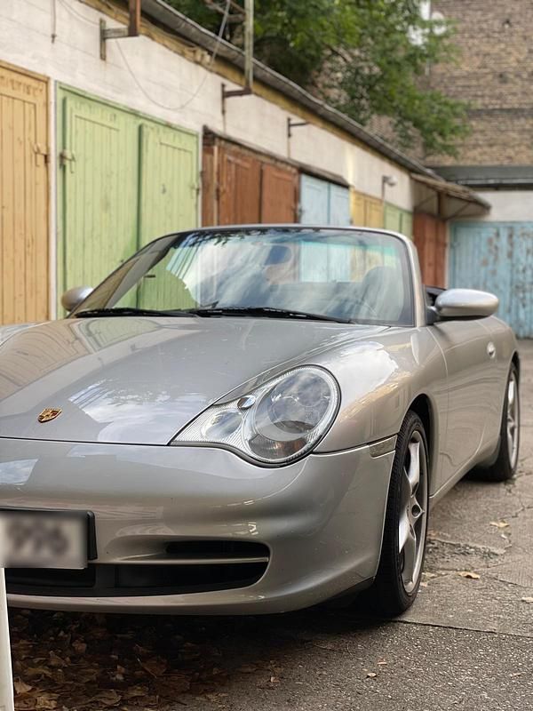 Gebraucht Porsche 996 320 PS (235 kW) 2001 Silber Cabrio