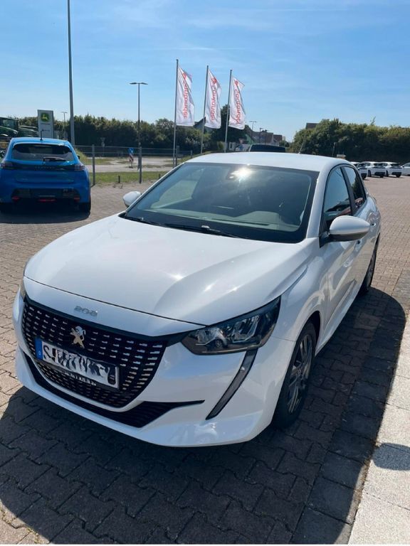Weiß Gebraucht 2021 Peugeot 208 Active Kleinwagen | 13.600 € (Fairer Preis) - Bild 1/3