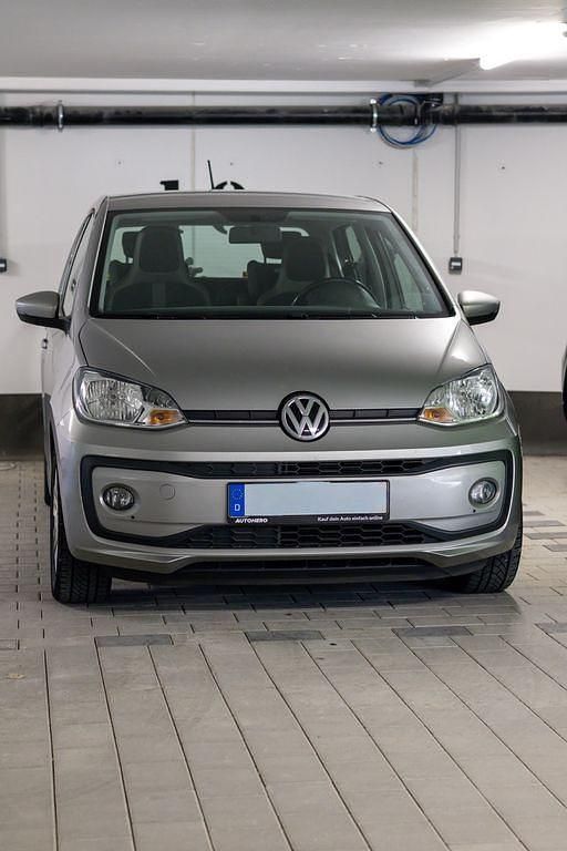 Grau Gebraucht 2017 VW up! high up! Kleinwagen | 8.600 € (Superpreis) - Bild 1/4