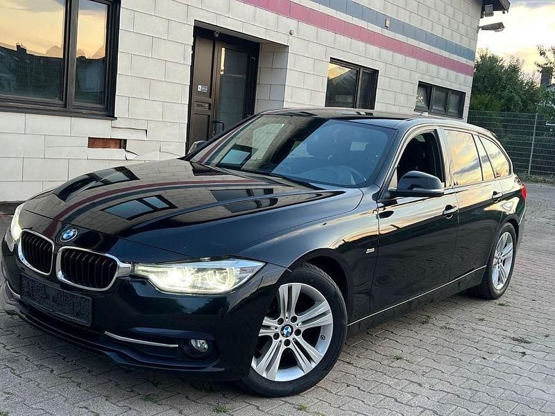 Schwarz Gebraucht 2015 BMW 320 Sport Line Kombi | 10.900 € (Fairer Preis) - Bild 1/4
