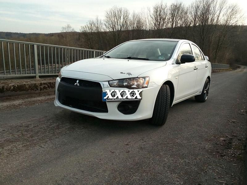 Gebraucht Mitsubishi Lancer 117 PS (86 kW) 2017 Weiß Limousine