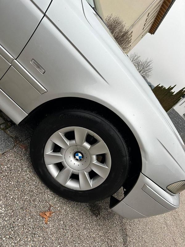 Gebraucht BMW 525 192 PS (141 kW) 2003 Silber Kombi
