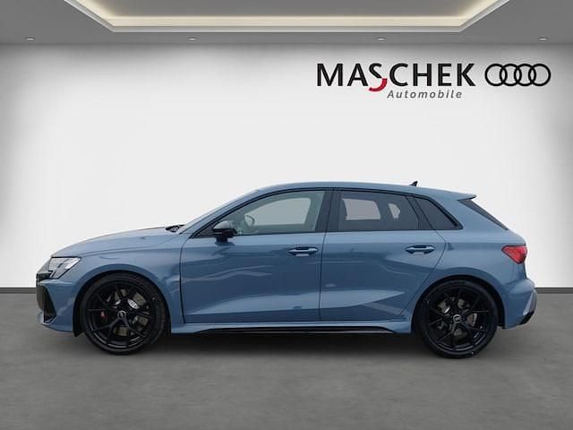 Gebraucht Audi RS3 Sportback Ambiente 400 PS (294 kW) 2025 Kemoragrau metallic Kleinwagen
