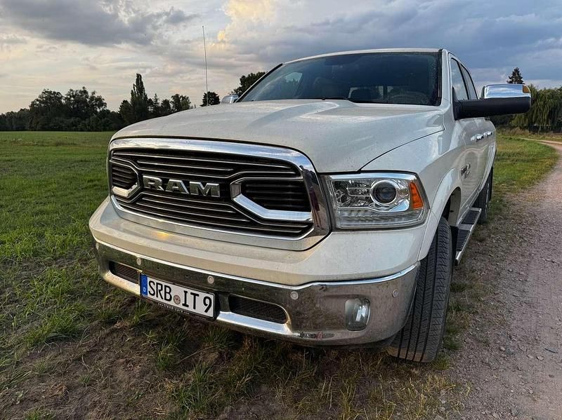 Weiß Gebraucht 2017 RAM 1500 Abholung | 37.000 € - Bild 1/4