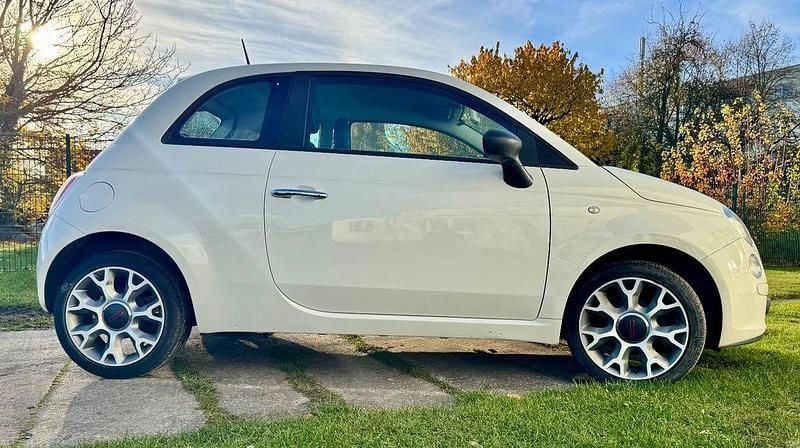 Weiß Gebraucht 2012 Fiat 500 Lounge Kleinwagen | 5.000 € (Guter Preis) - Bild 1/4