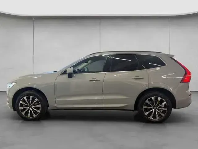 Gebraucht Volvo XC60 Core 250 PS (183 kW) 2024 Grau SUV