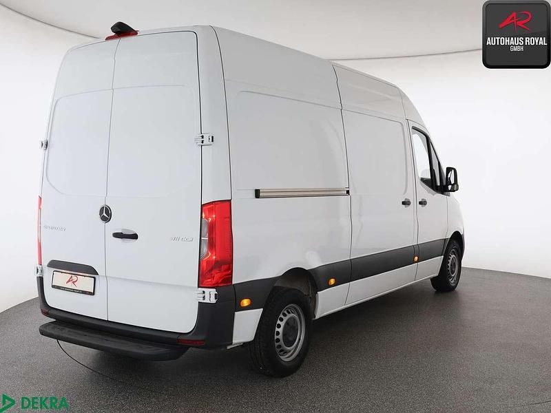 Gebraucht Mercedes Sprinter 114 PS (83 kW) 2023 Arktikweiss Van