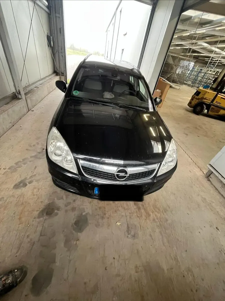 Gebraucht Opel Vectra 150 PS (110 kW) 2008 Schwarz Kombi