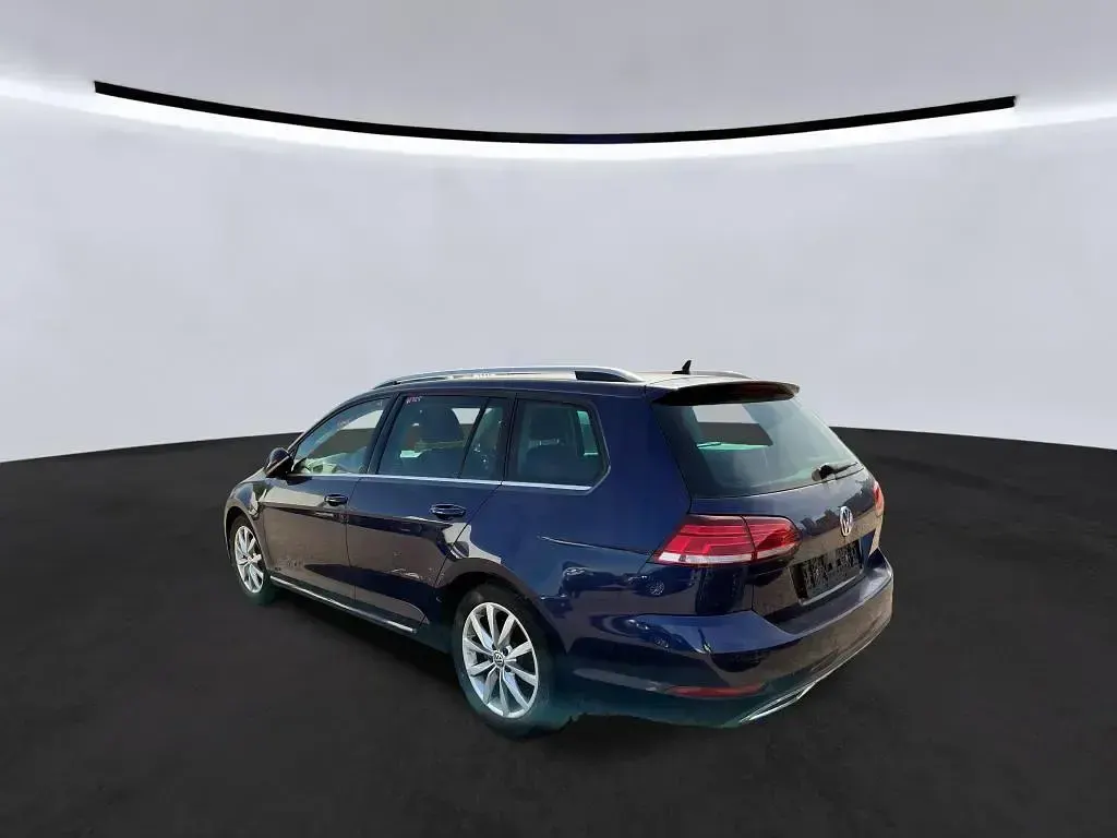 Gebraucht VW Golf VII Highline 150 PS (110 kW) 2020 Blau Kombi