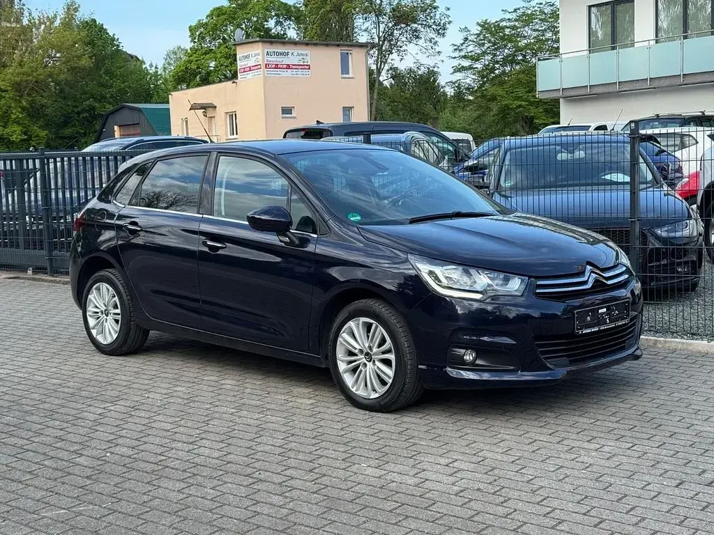 Gebraucht Citroën C4 SELECTION 110 PS (80 kW) 2017 Schwarz Limousine