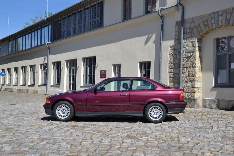 Gebraucht BMW 320 Sport Line 150 PS (110 kW) 1995 Cordobarot Coupé