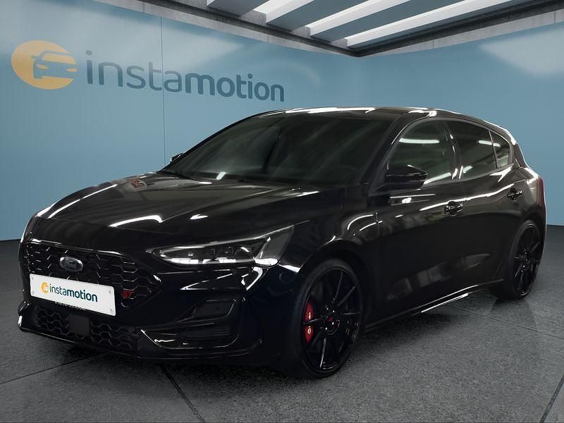 Schwarz Gebraucht 2024 Ford Focus Limousine | 37.449 € (Etwas zu teuer) - Bild 1/4
